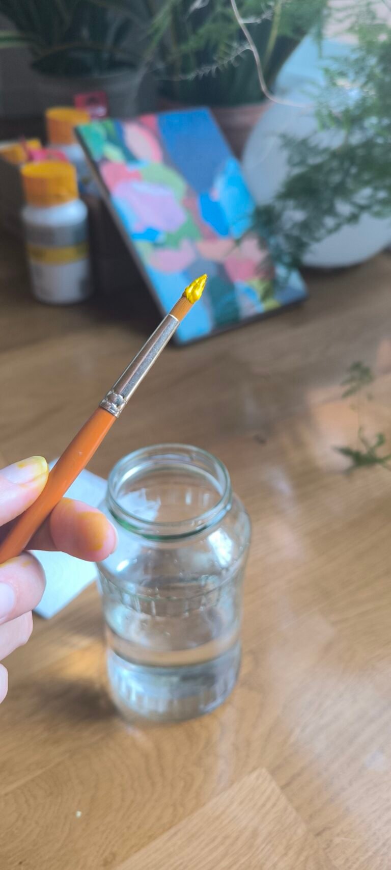 How to clean acrylic paint brushes easily